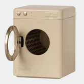 11-1107-00-5707304111641-jucarie-maileg-casuta-papusi-masina-spalat-rufe