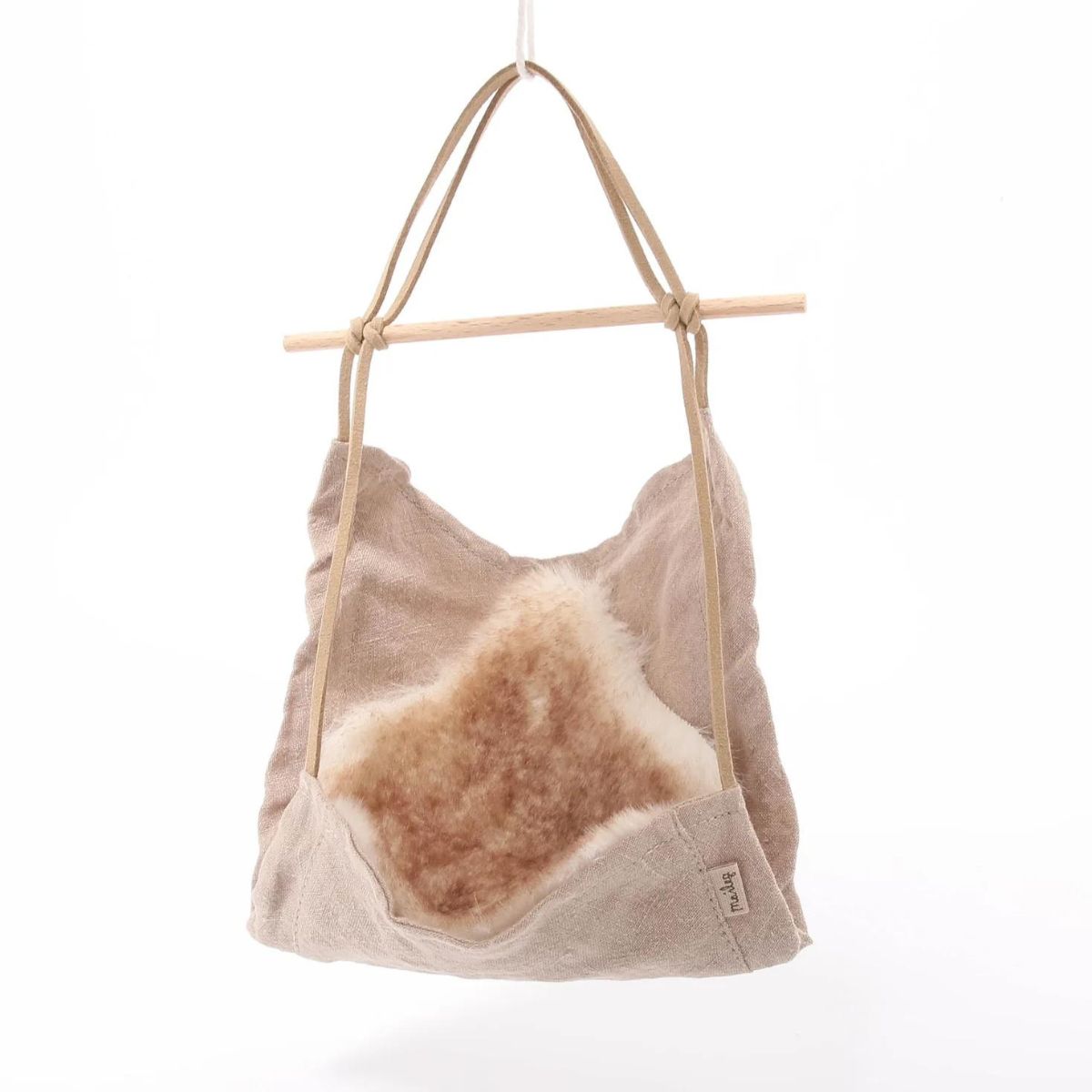 11-9406-00-5707304099925-jucarie-maileg-casuta-papusi-scaun-suspendat