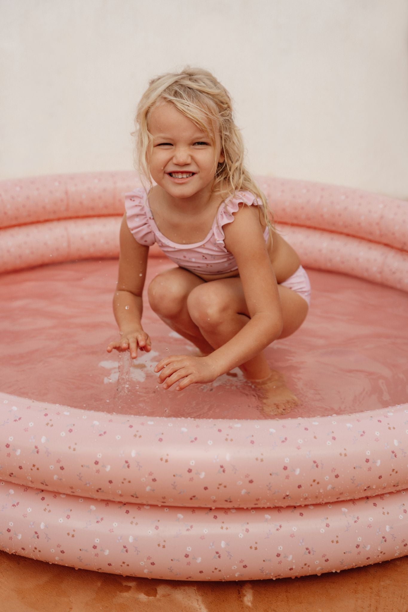 Costum de baie cu doua piese cu protectie UV 50+ - Little Pink Flowers - Little Dutch