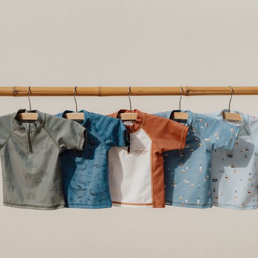 Tricou cu protectie UV 50+ - Turtle Island Olive - Little Dutch