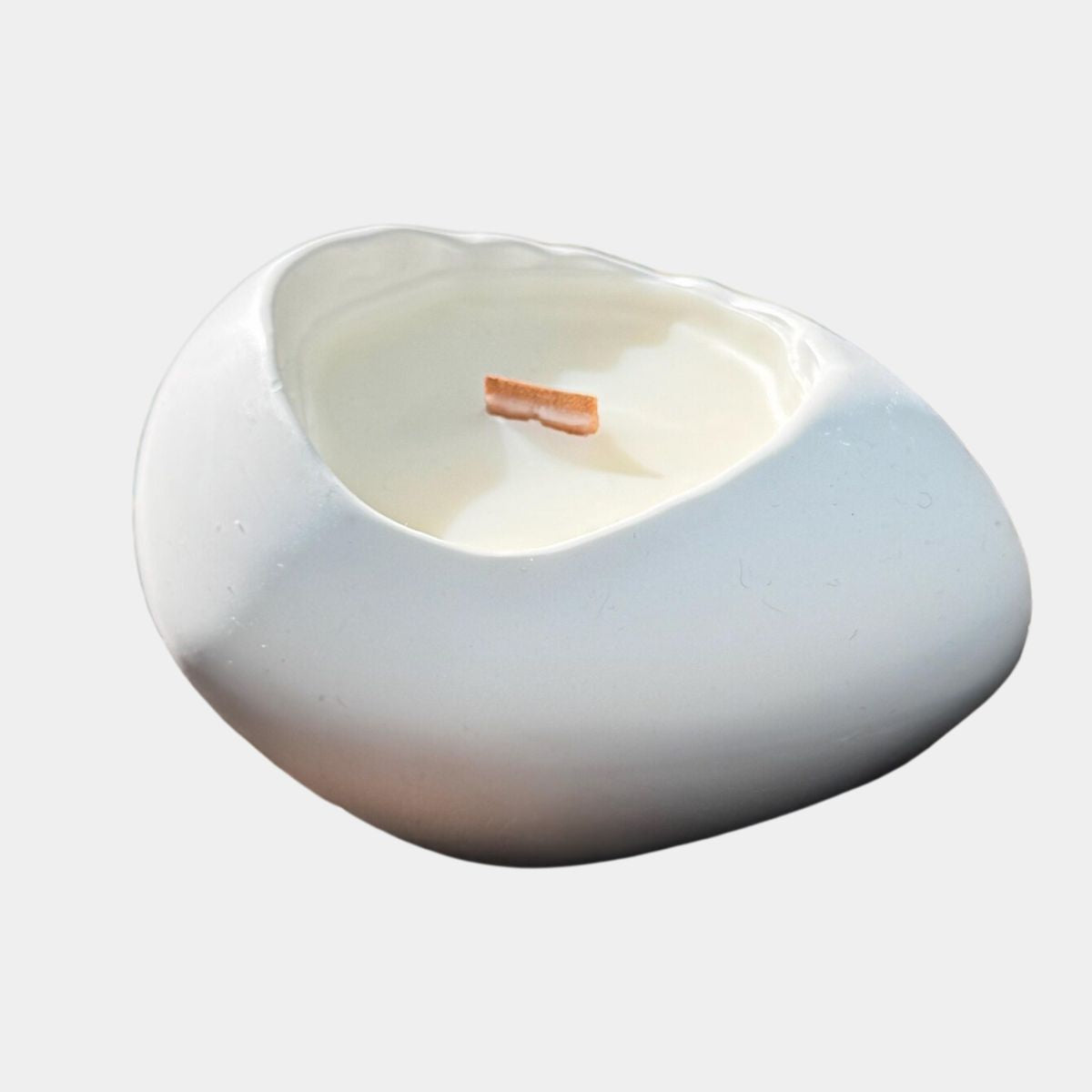 lumanare-parfumata-bol-ceramic-in-forma-de-ou-decor-paste