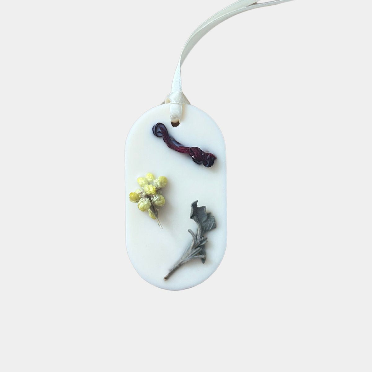 odorizant-pentru-dulap-din-ceara-parfumata-sofran-santal-paciuli