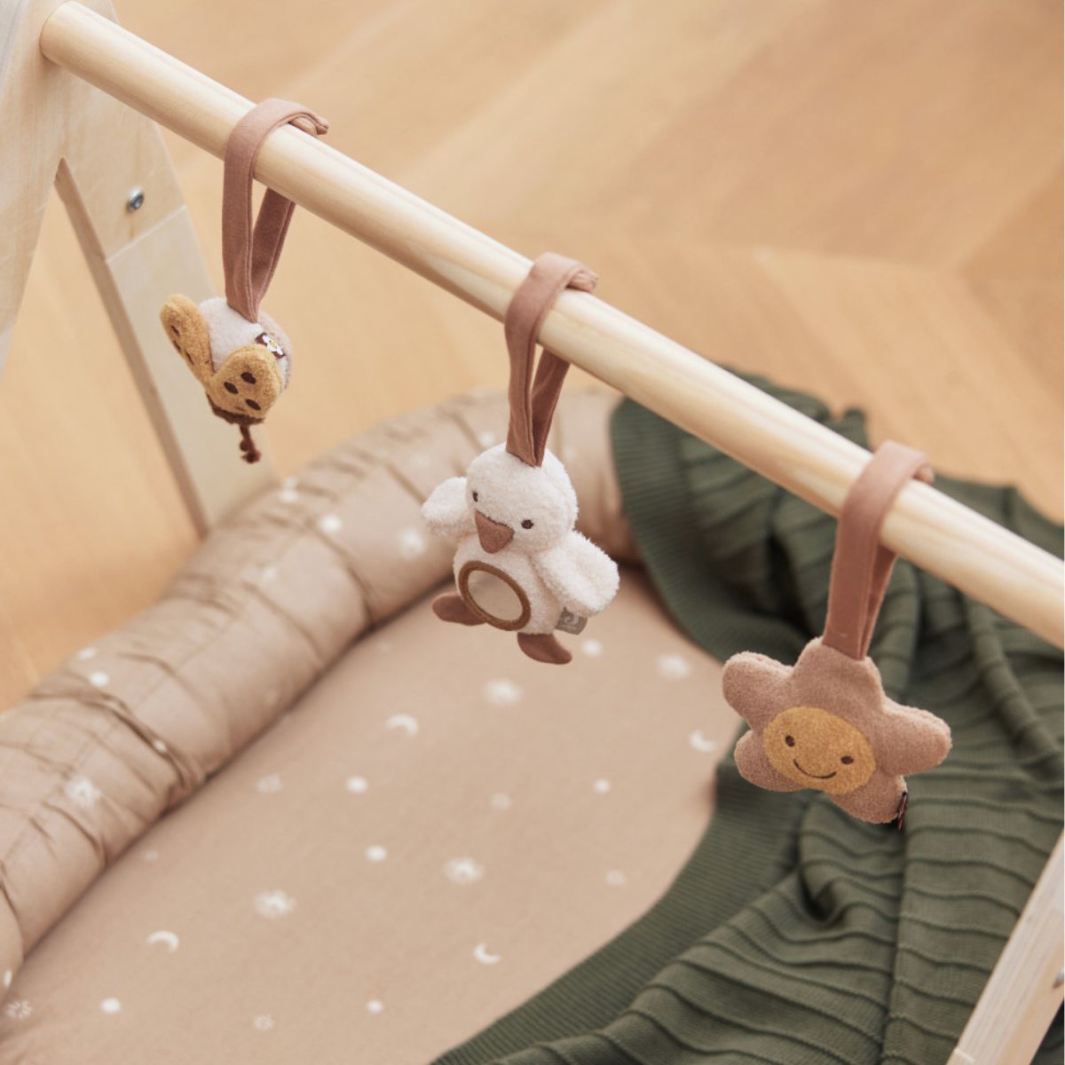 108-001-65018-8717329371194-jucarii-senzoriale-baby-gym-spring-garden-jollein