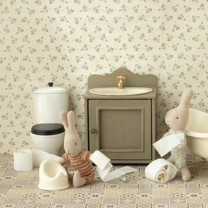 11-2112-00-5707304119555-jucarie-maileg-casuta-papusi-olita