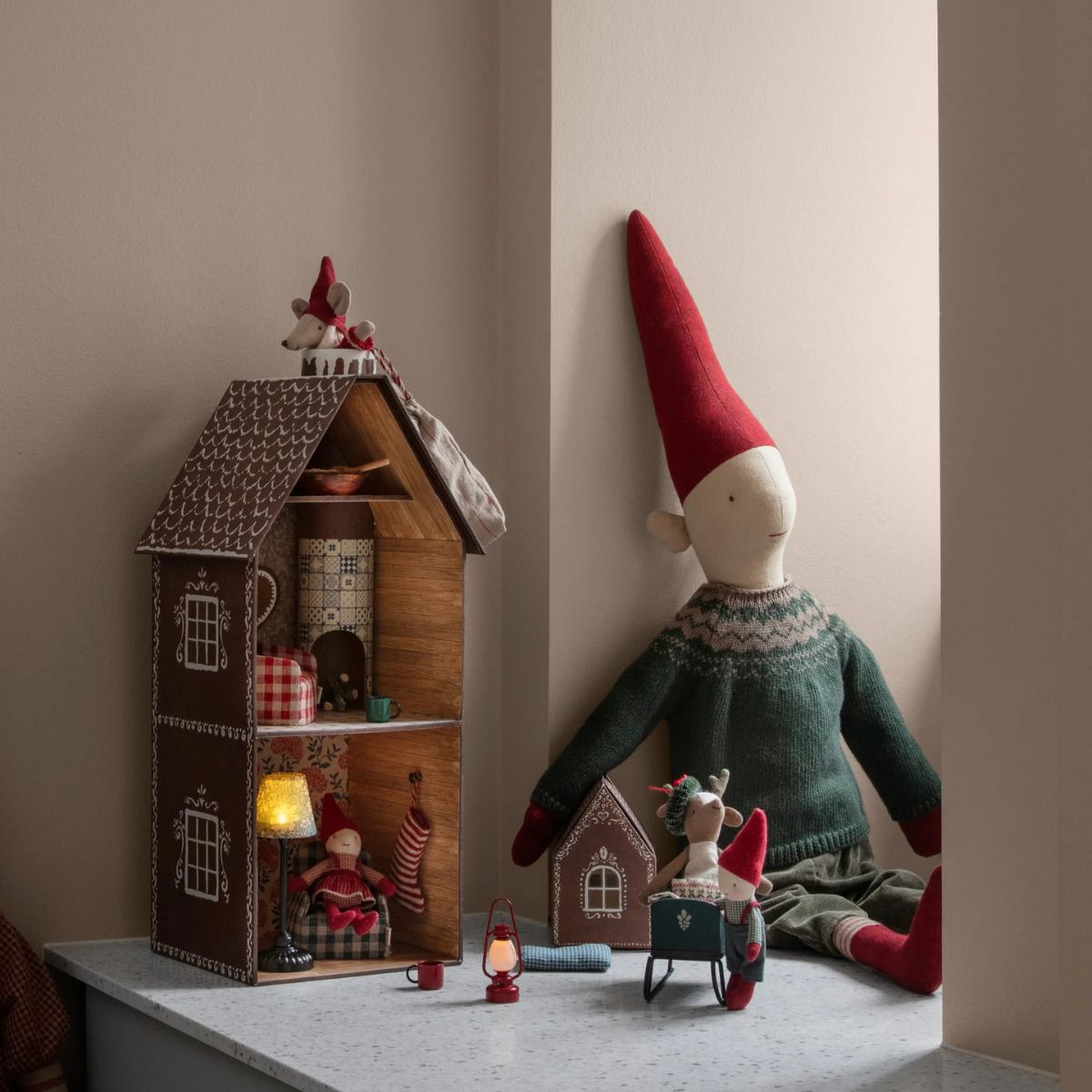 14-3712-00-5707304130932-jucarie-maileg-santa-mouse