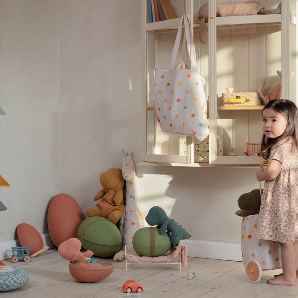 16-2604-01-5707304118367-jucarie-maileg-dinozaur-in-ou-green