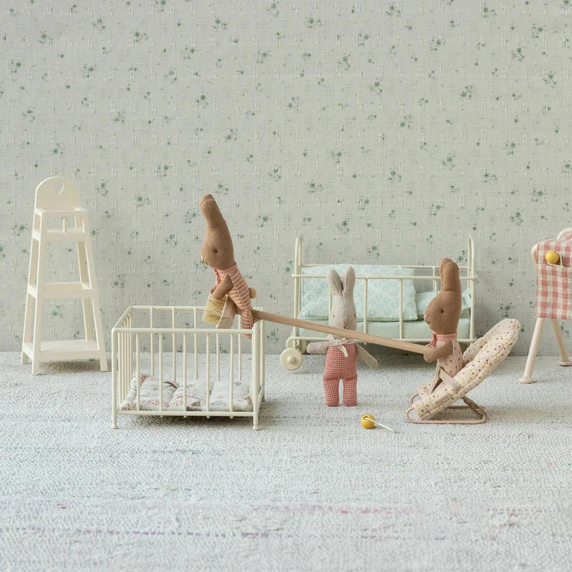 16-4000-05-5707304133353-jucarie-maileg-iepuras-my-red-check