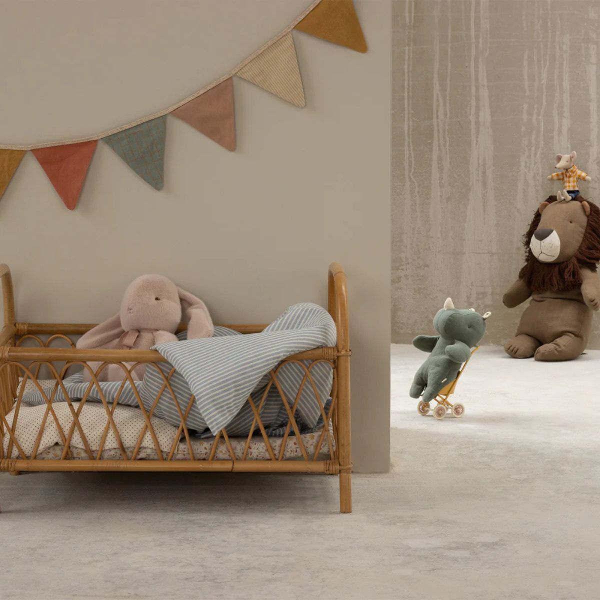 16-4993-01-5707304140405-jucarie-maileg-bunny-plush-maxi-light-powder