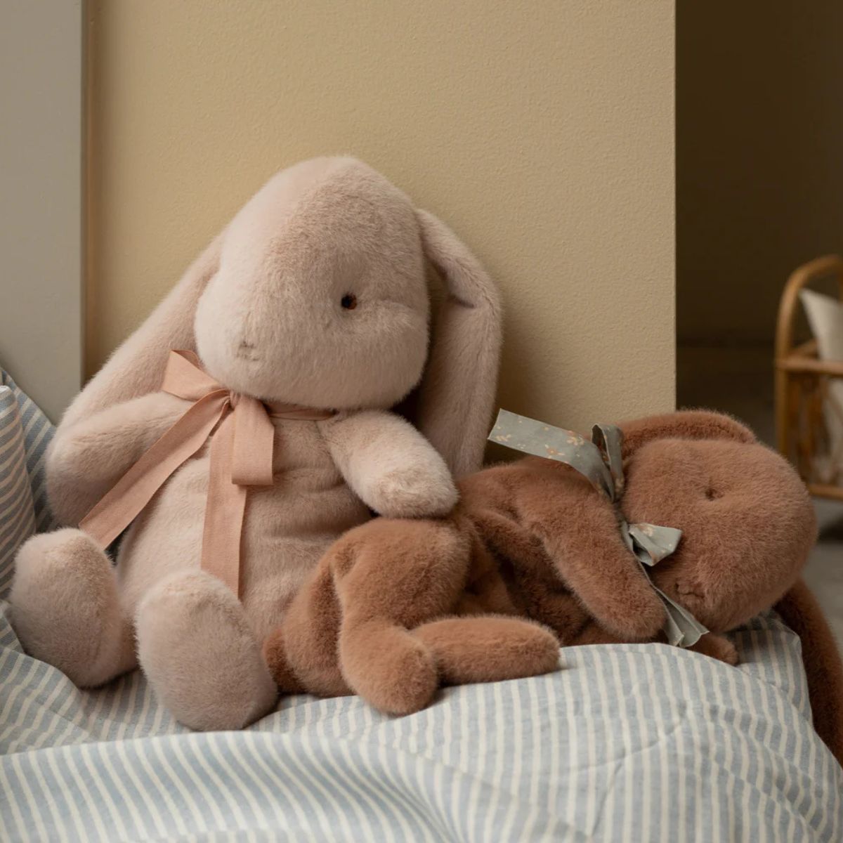 16-5990-01-5707304143505-jucarie-maileg-sleeping-bunny-soft-brown