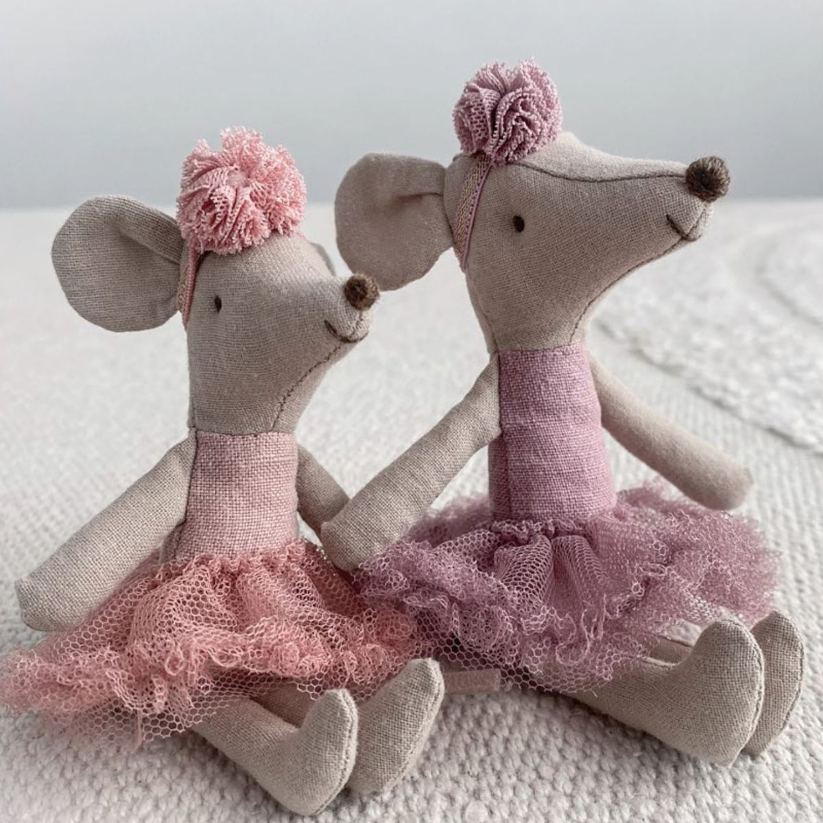 17-3213-00-5707304130352-jucarie-maileg-ballerina-big-sister-heather