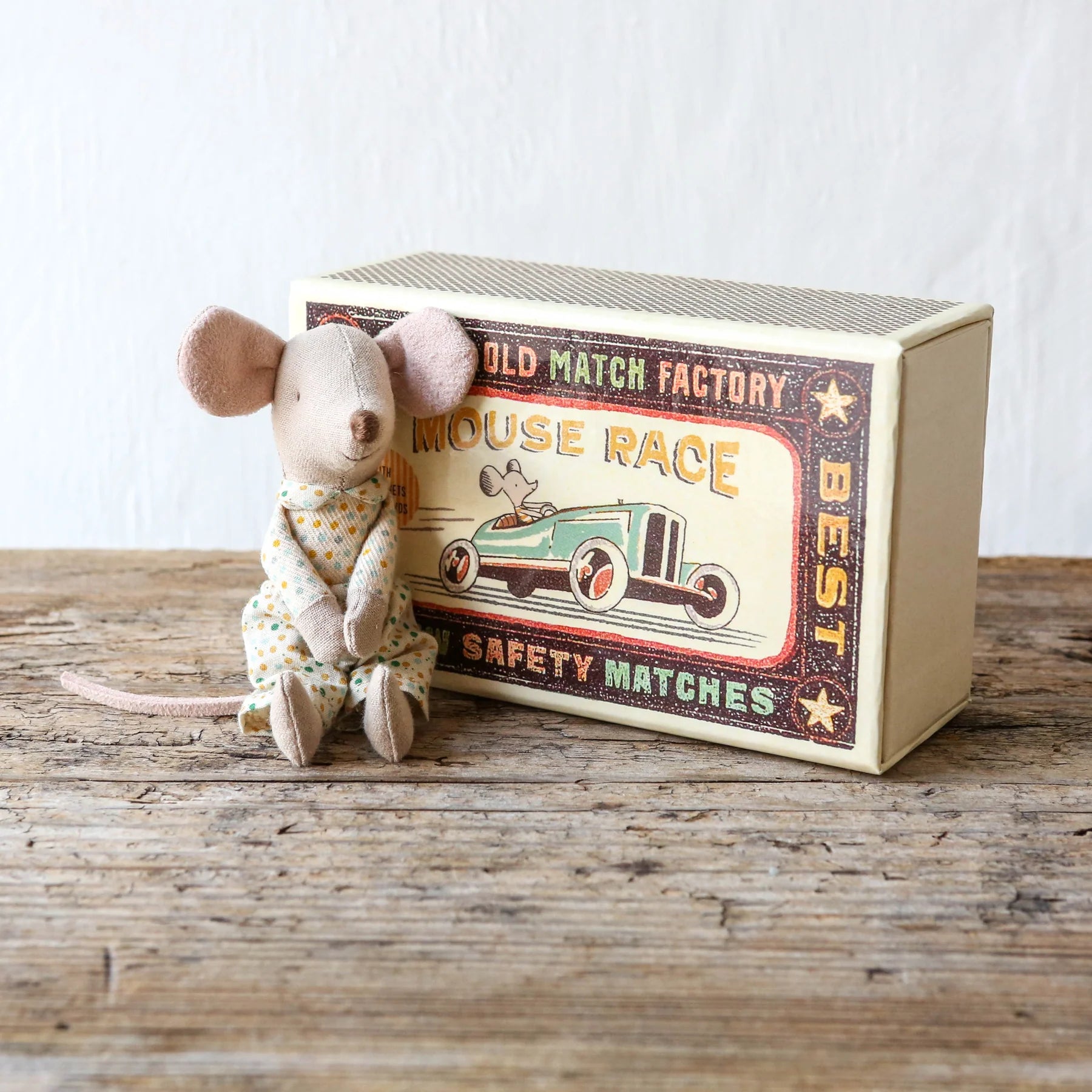 17-4101-00-5707304132660-jucarie-maileg-little-brother-mouse-in-matchbox