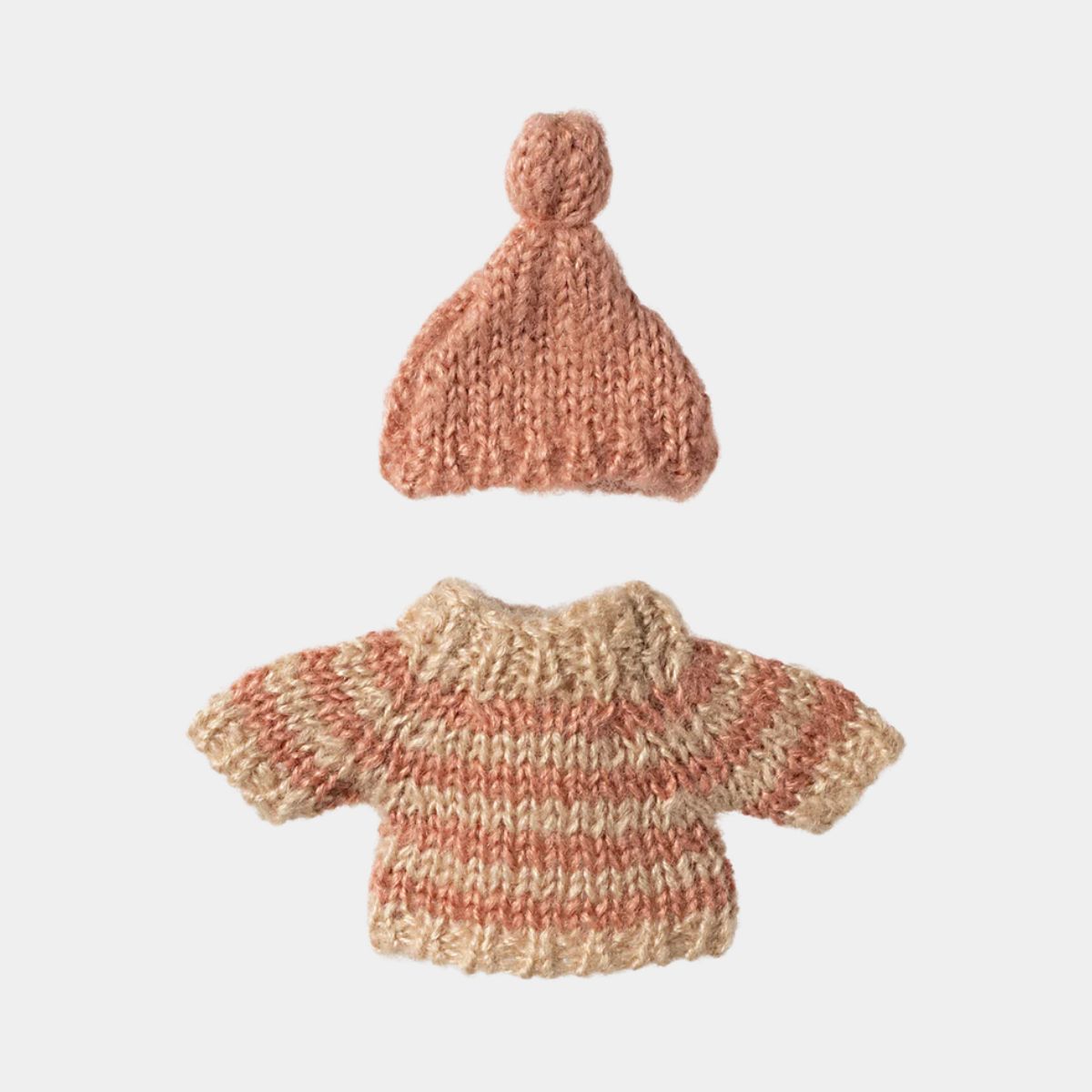 17-4212-00-5707304141044-accesorii-maileg-knitted-sweater-and-hat-big-sister-mouse