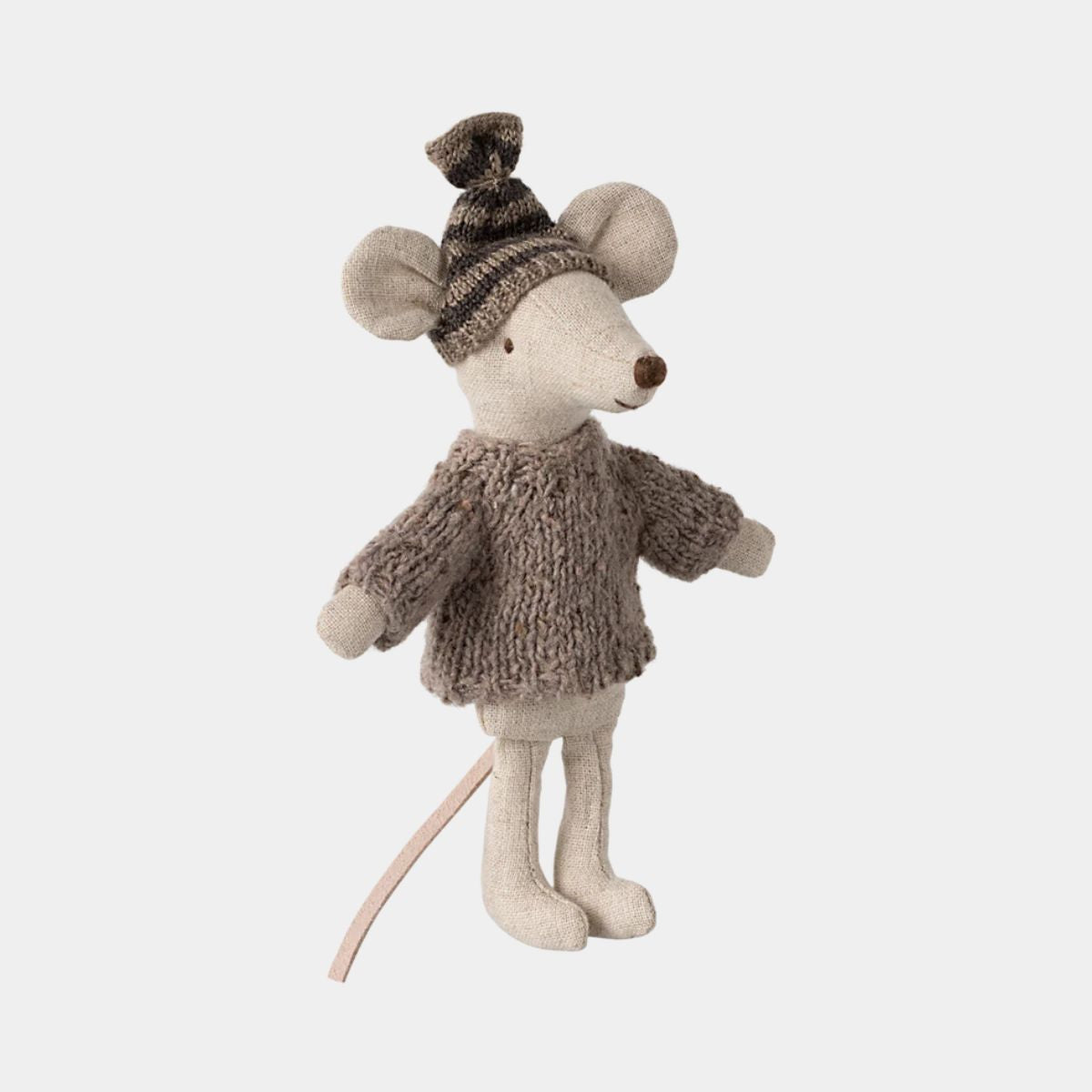 17-4213-00-5707304141051-accesorii-maileg-knitted-sweater-and-hat-big-brother-mouse