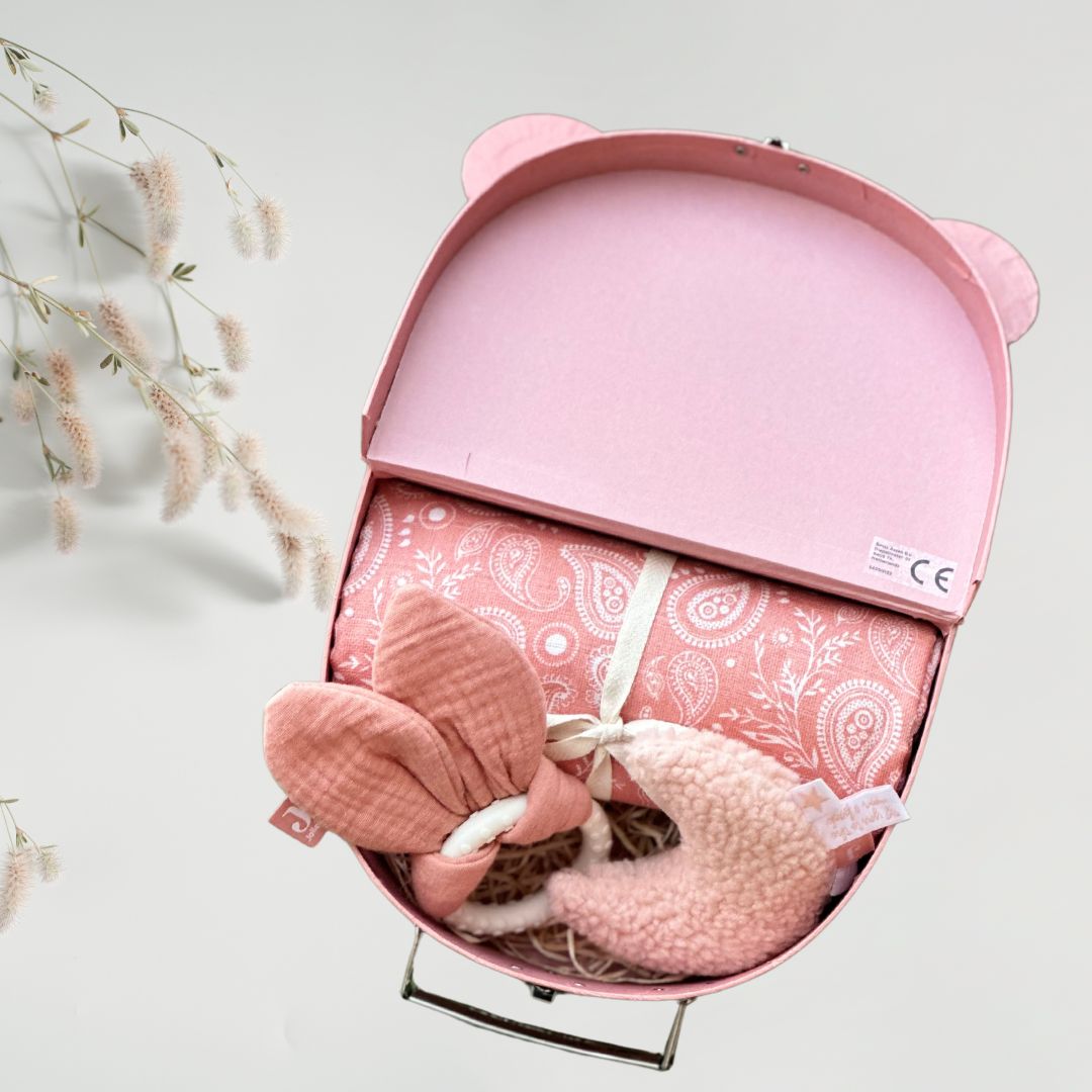 Set cadou Magic Baby Treasures pentru bebeluși în valiză decorativă - Jollein