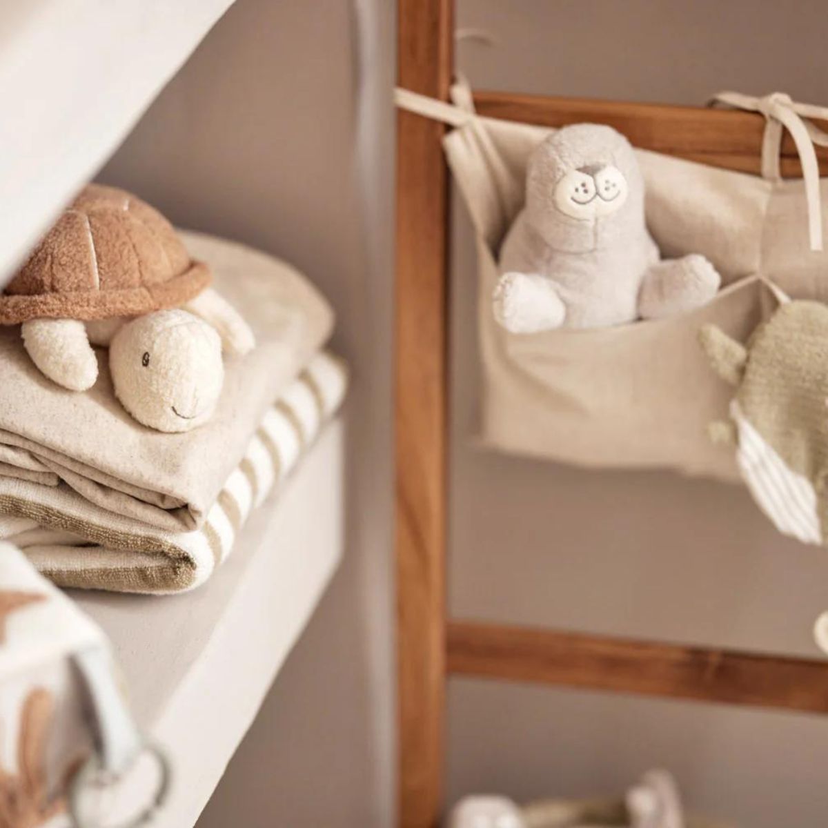 220-001-68026-8717329381346-jucarie-senzoriala-foca-jollein