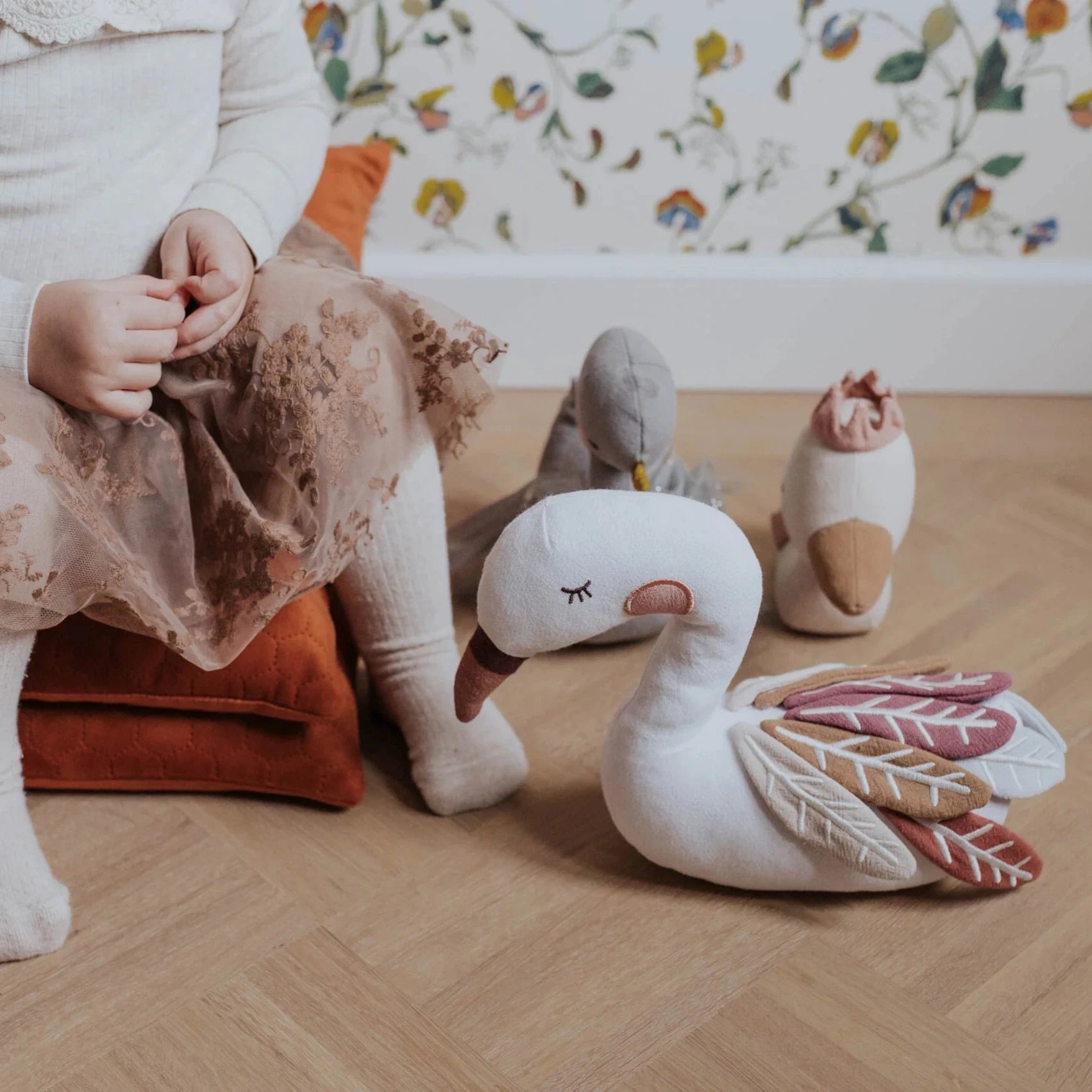 25215046-jucarie-textila-lebada-susie-picca-loulou