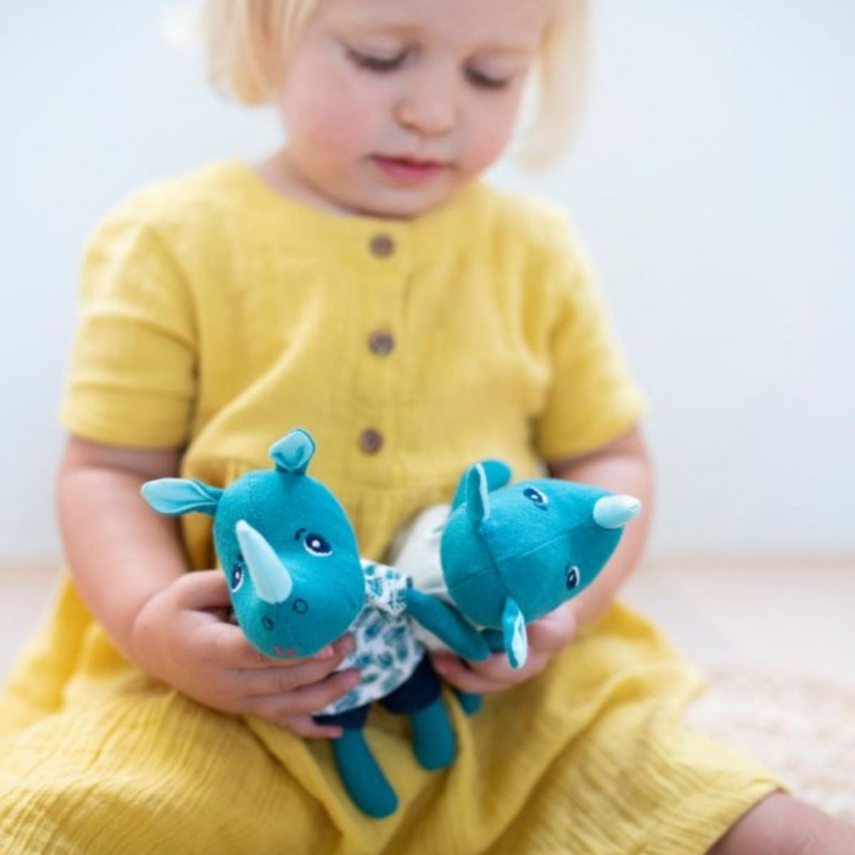 83245-5414834832457-set-3-jucarii-plus-familia-rinocerului-marius-lilliputiens