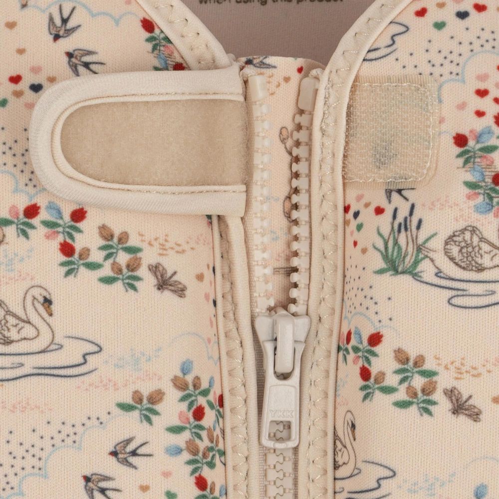 KS100417-vesta-pentru-inot-frill-mizumi-konges-slojd