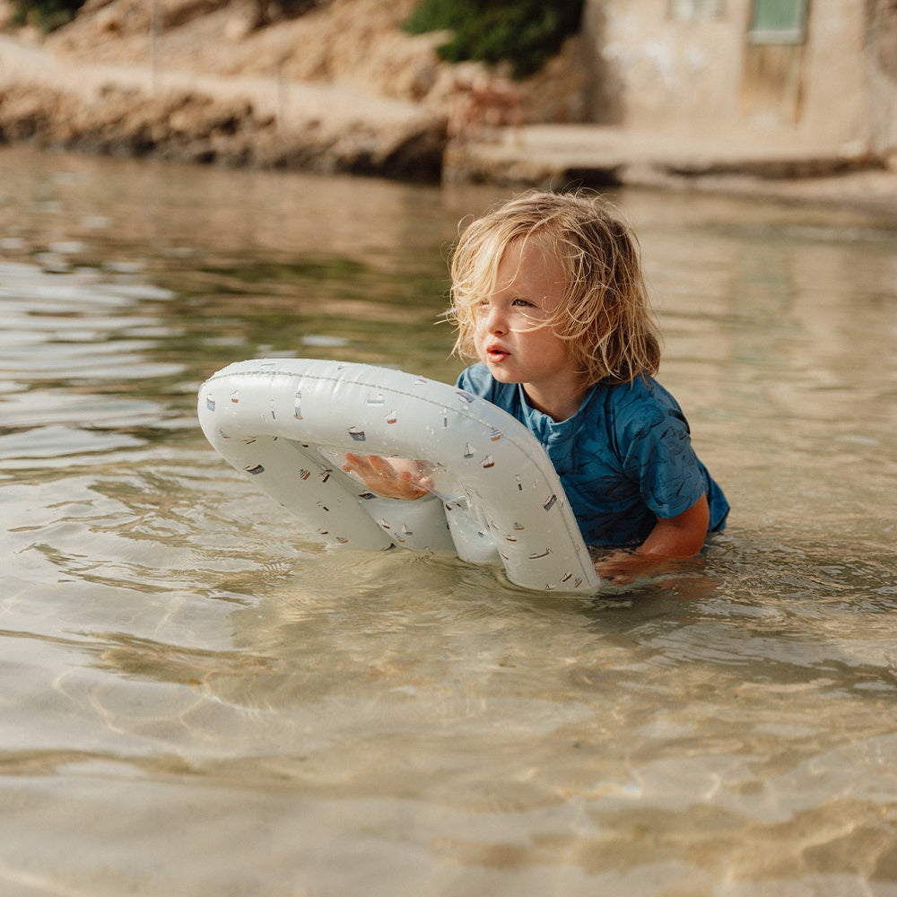 LD2010453-8712051114316-saltea-gonflabila-pentru-copii-sailors-bay-little-dutch