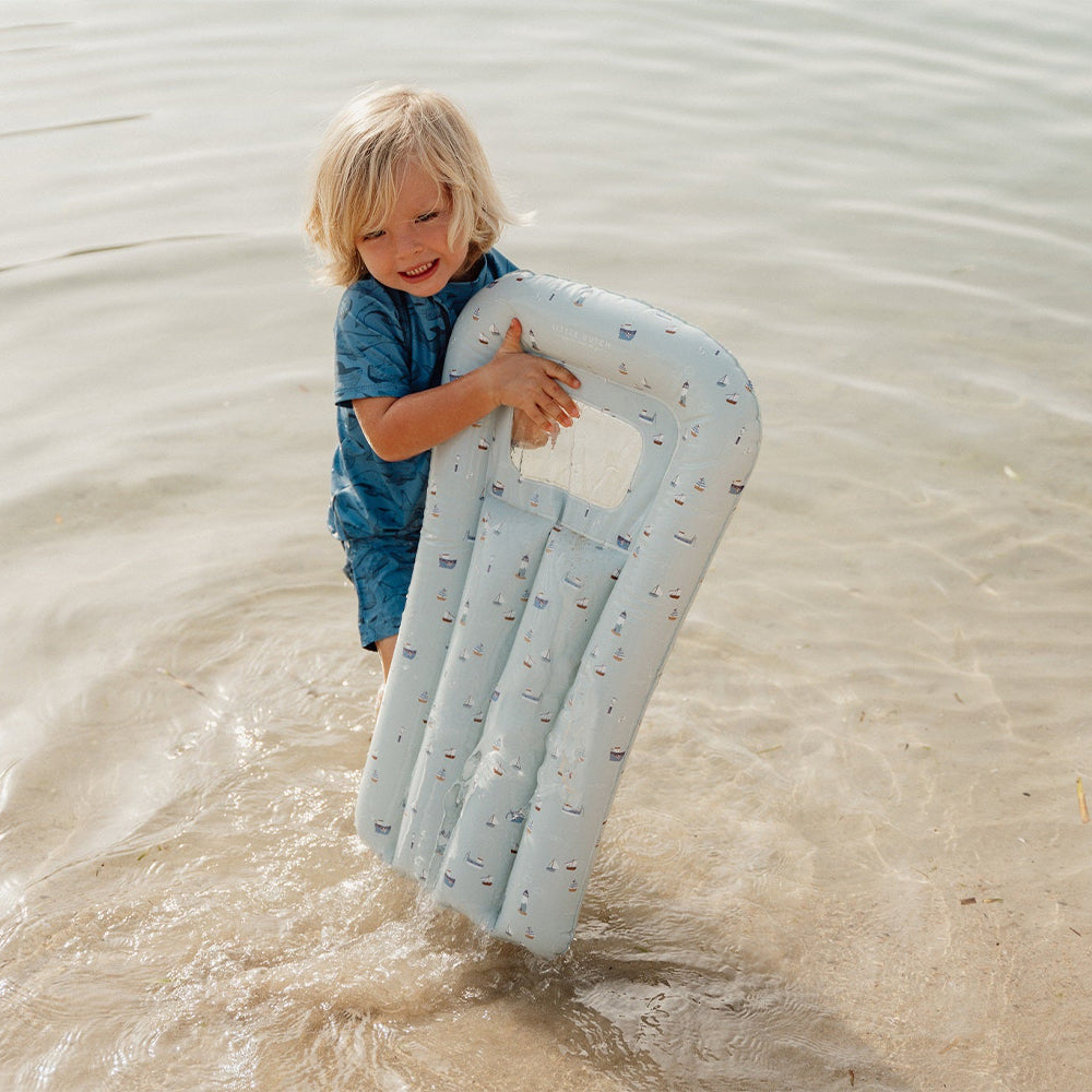 LD2010453-8712051114316-saltea-gonflabila-pentru-copii-sailors-bay-little-dutch