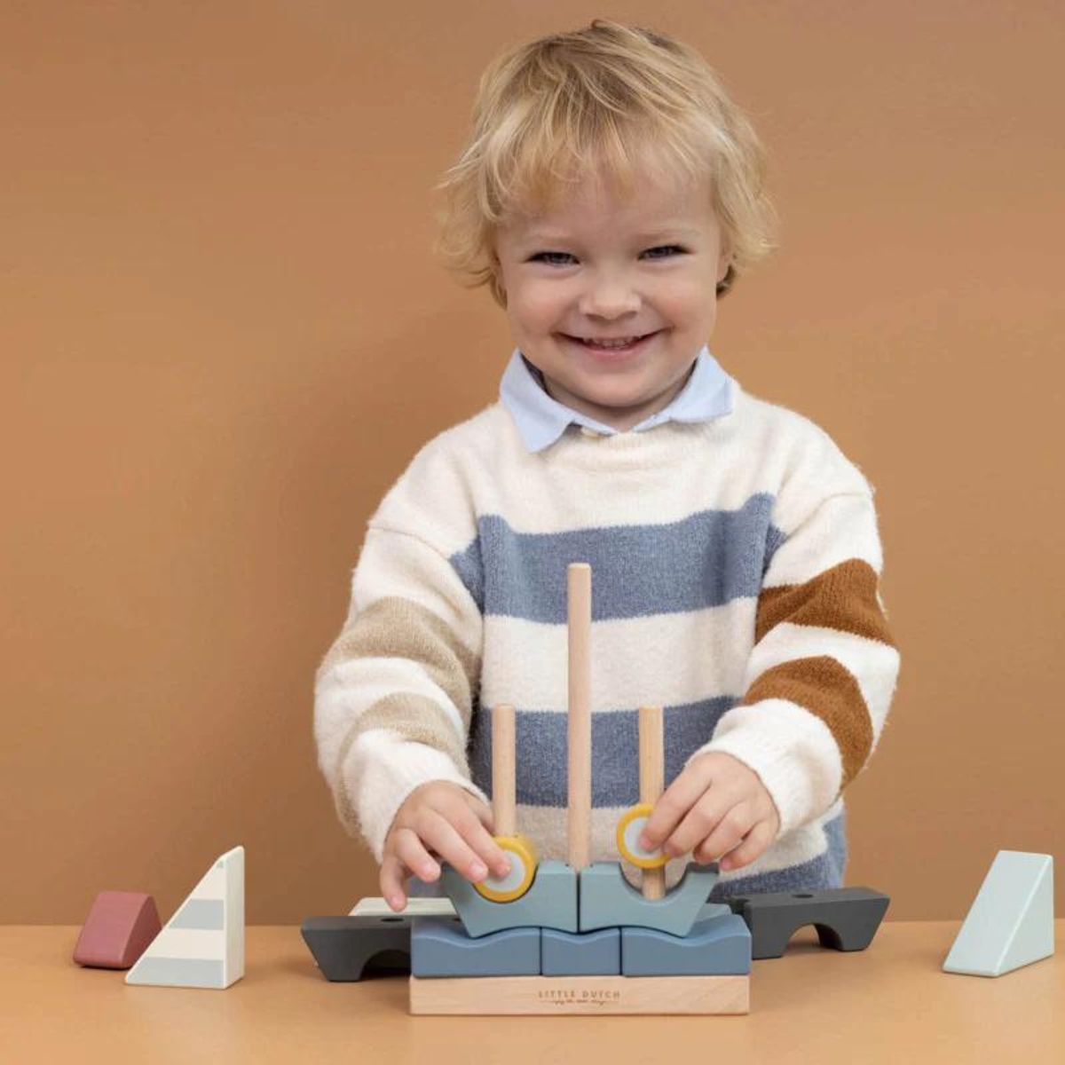 LD7087-8713291770874-jucarie-din-lemn-fsc-pentru-stivuire-sailors-bay-little-dutch