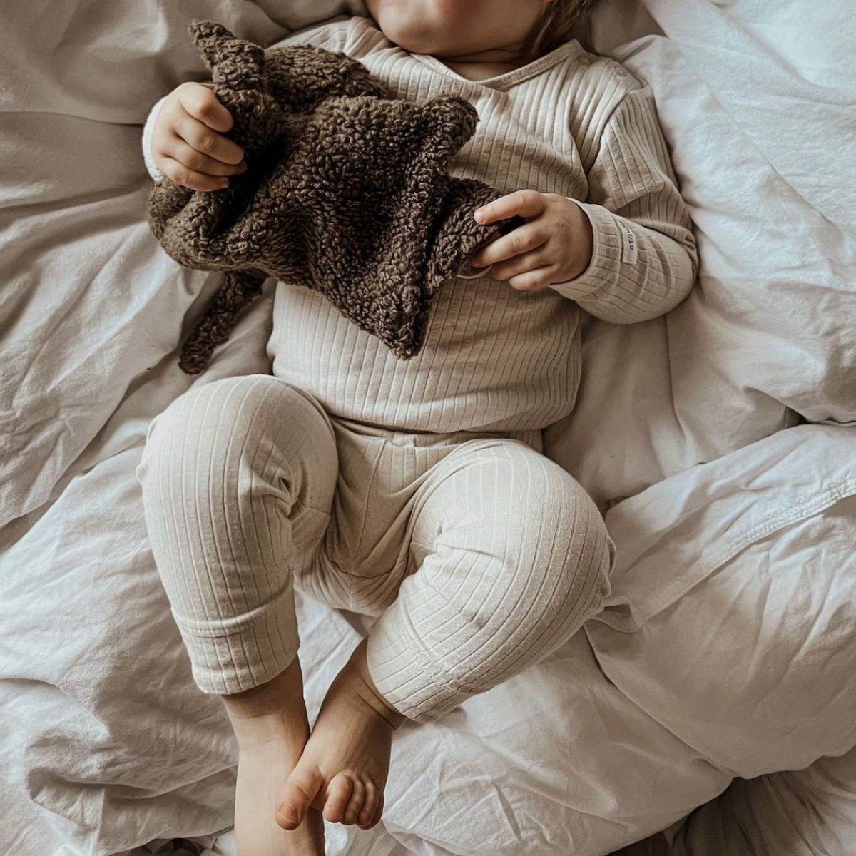 NU180-FALCON-5715235004314-jucarie-paturica-bumbac-organic-maimutica-nuuroo