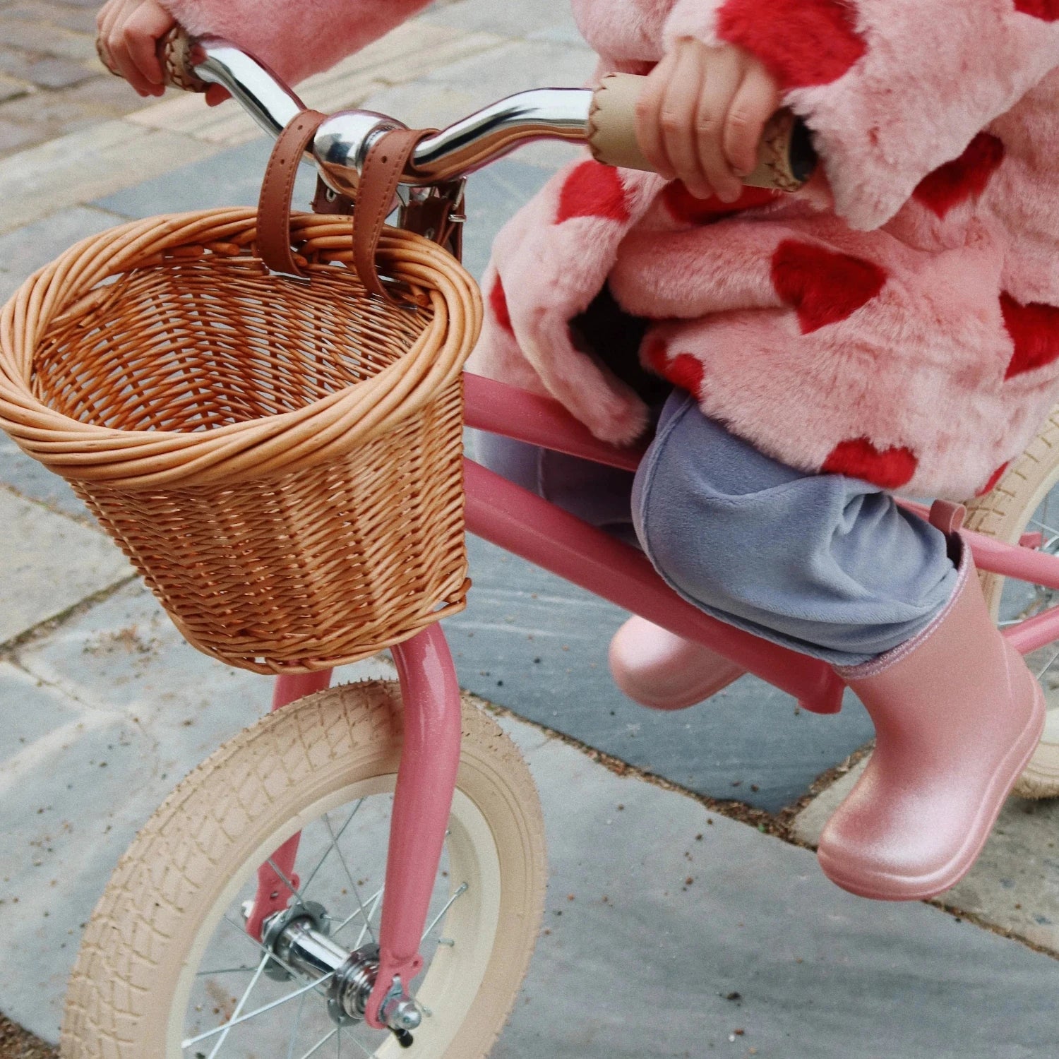 bicicleta-echilibru-glitter-sparkling-pink-konges-slojd-copii-KS101400