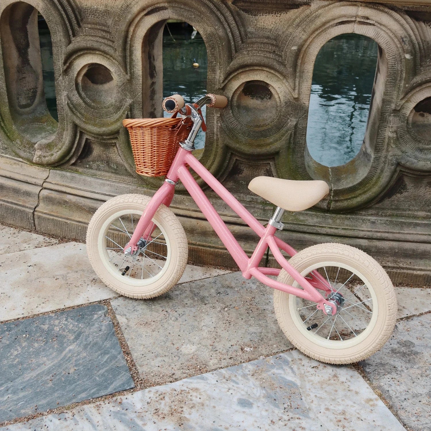 bicicleta-echilibru-glitter-sparkling-pink-konges-slojd-copii-KS101400