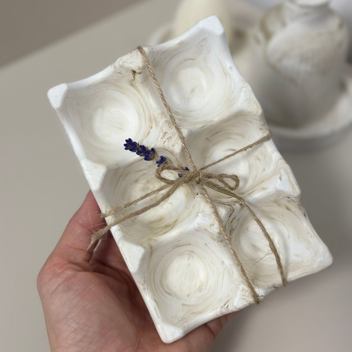 cadou-paste-cos-din-iarba-de-mare-suport-oua-vaza-lumanare-parfumata