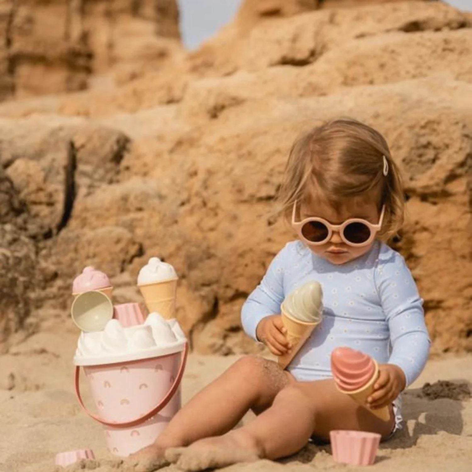 costum-baie-anti-uv-daisies-blue-little-dutch