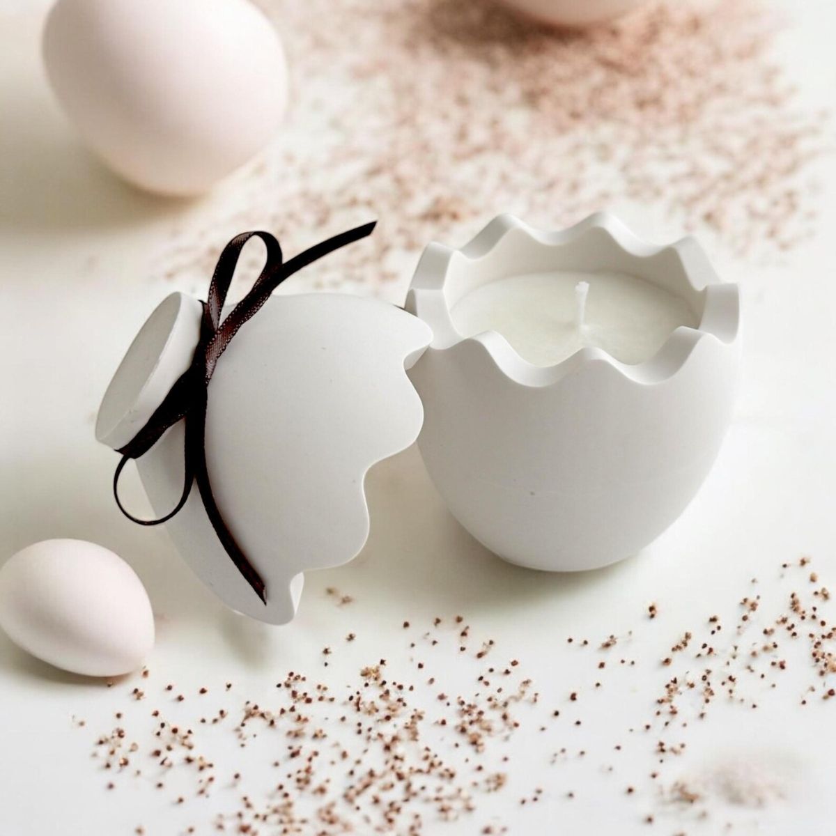 lumanare-parfumata-bol-ceramic-in-forma-de-ou-decor-paste