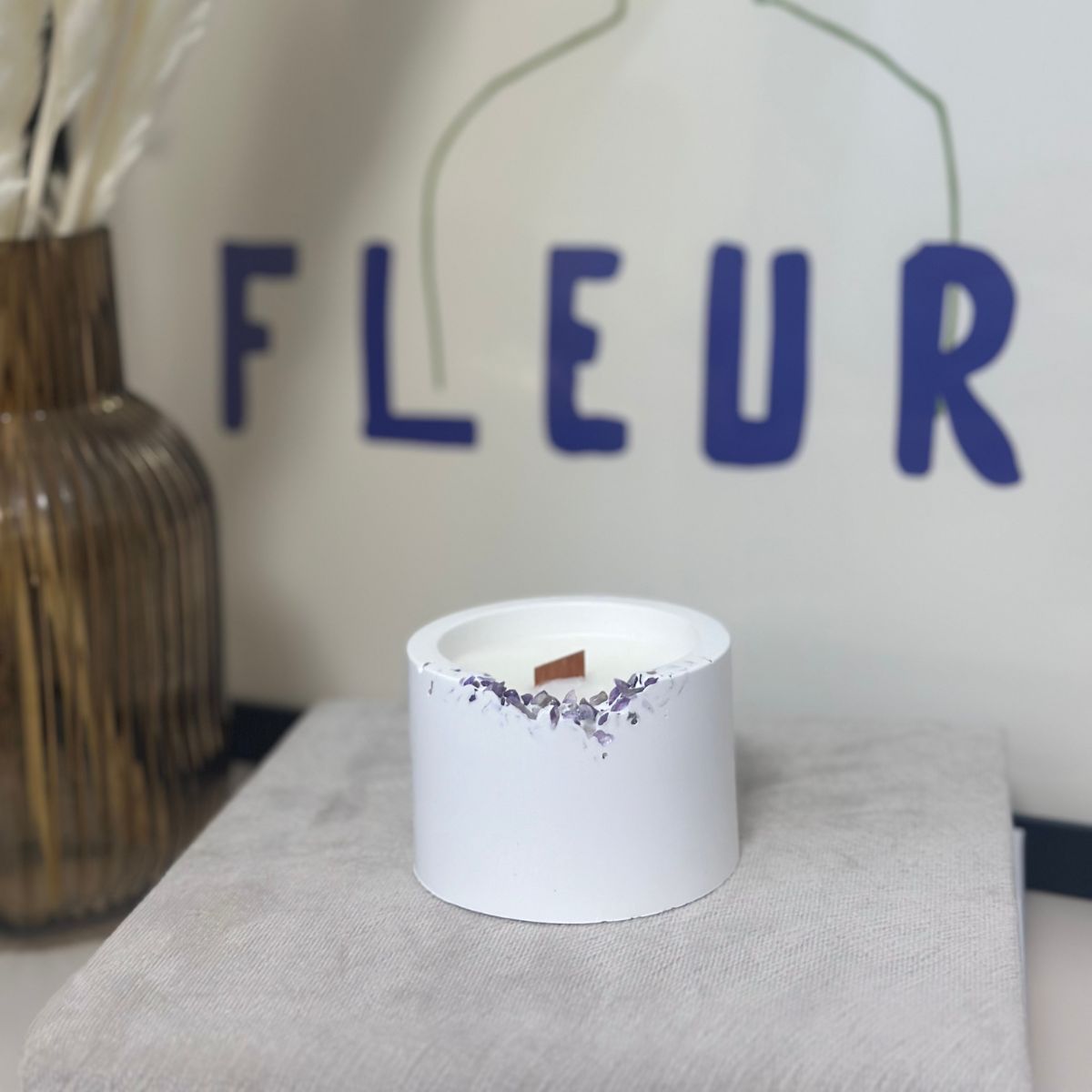 lumanare-parfumata-din-ceara-de-soia-ametist-intuitie-liniste-protectie