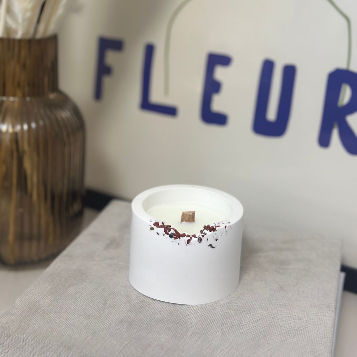 lumanare-parfumata-din-ceara-de-soia-granat-energie-pasiune-protectie