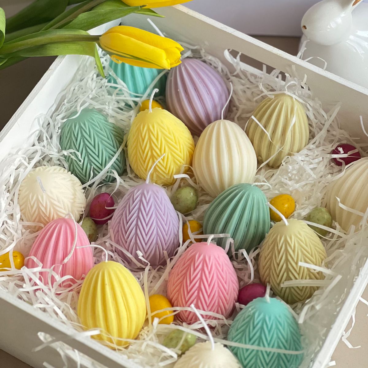 lumanare-parfumata-forma-de-ou-decor-paste