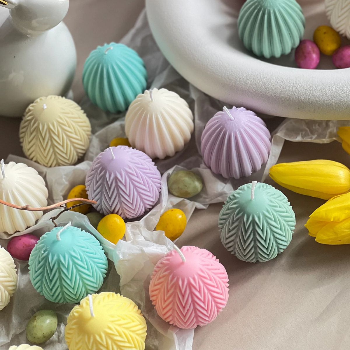 lumanare-parfumata-forma-de-ou-decor-paste