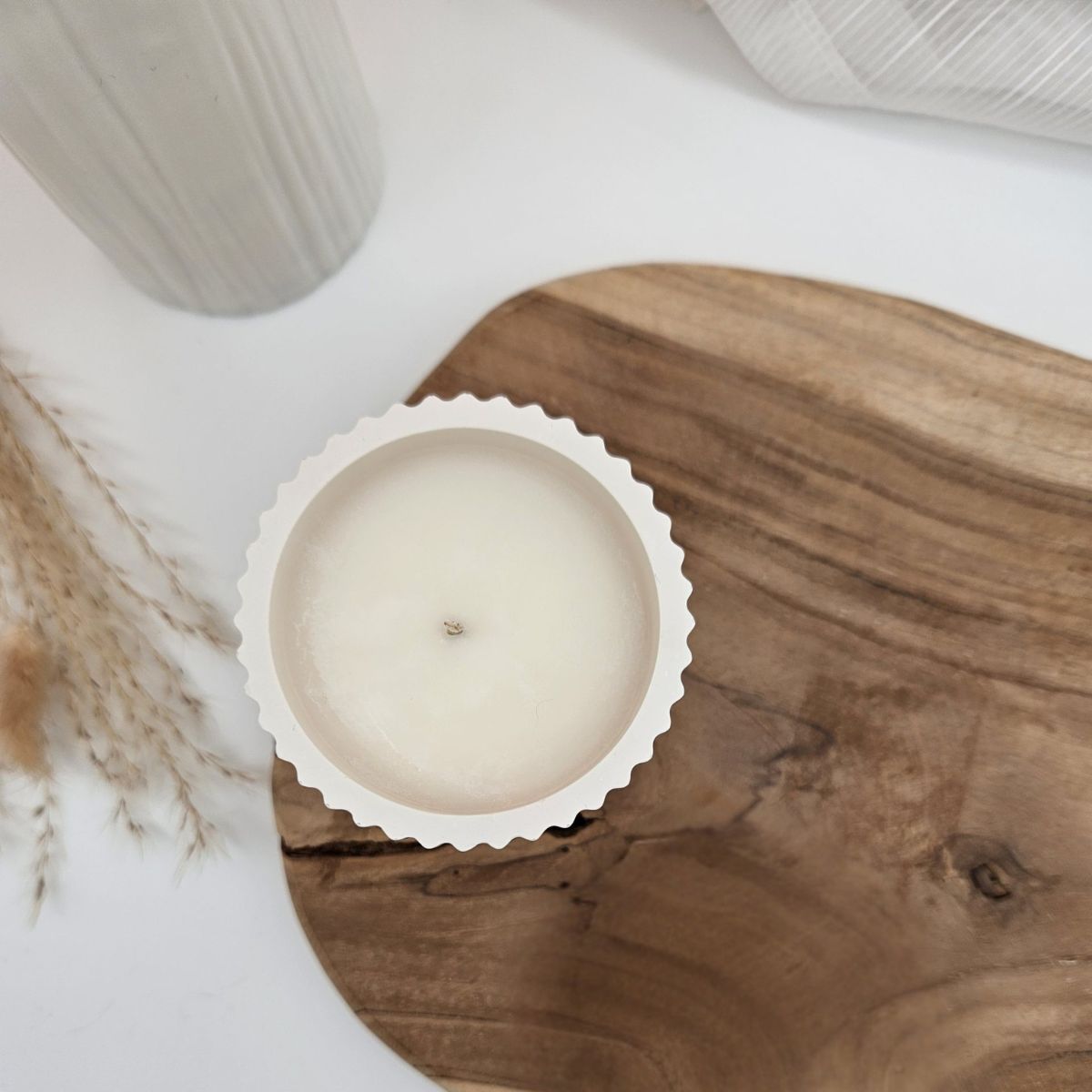 lumanare-parfumata-in-vas-ceramic-fraga