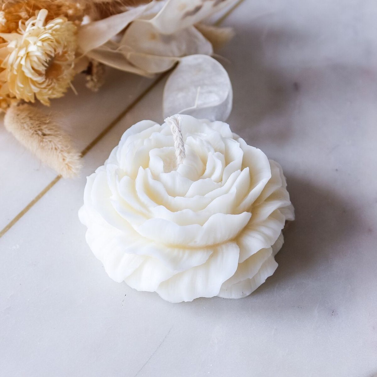 martisor-lumanare-parfumata-bujor