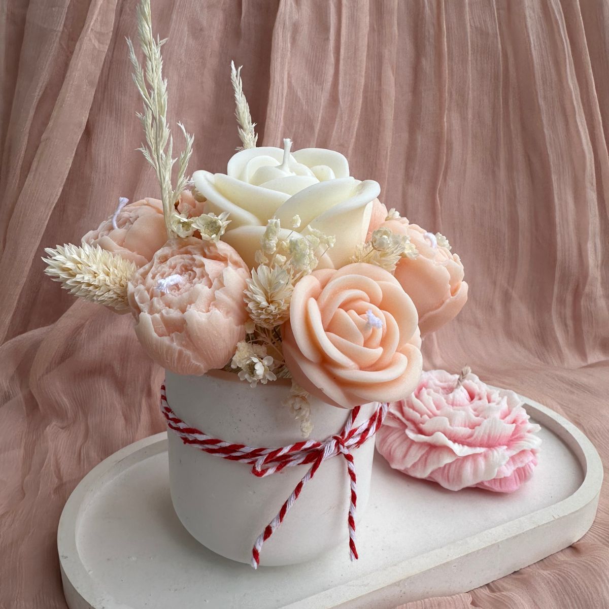 martisor-parfumat-lumanari-din-ceara-de-soia-in-vas-ceramic-rose