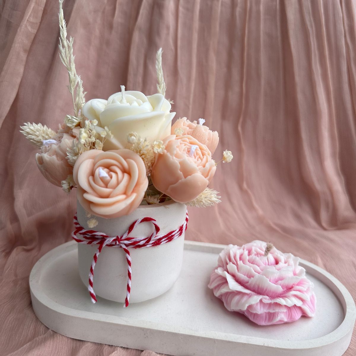 martisor-parfumat-lumanari-din-ceara-de-soia-in-vas-ceramic-rose