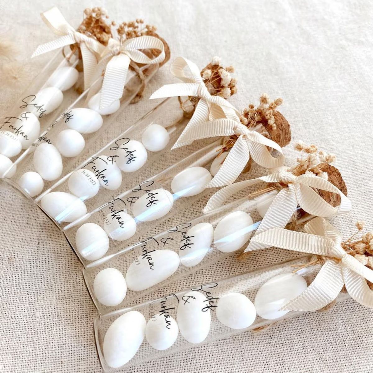 marturie-pentru-nunta-si-botez-tub-sticla-cu-migdale-glazurate