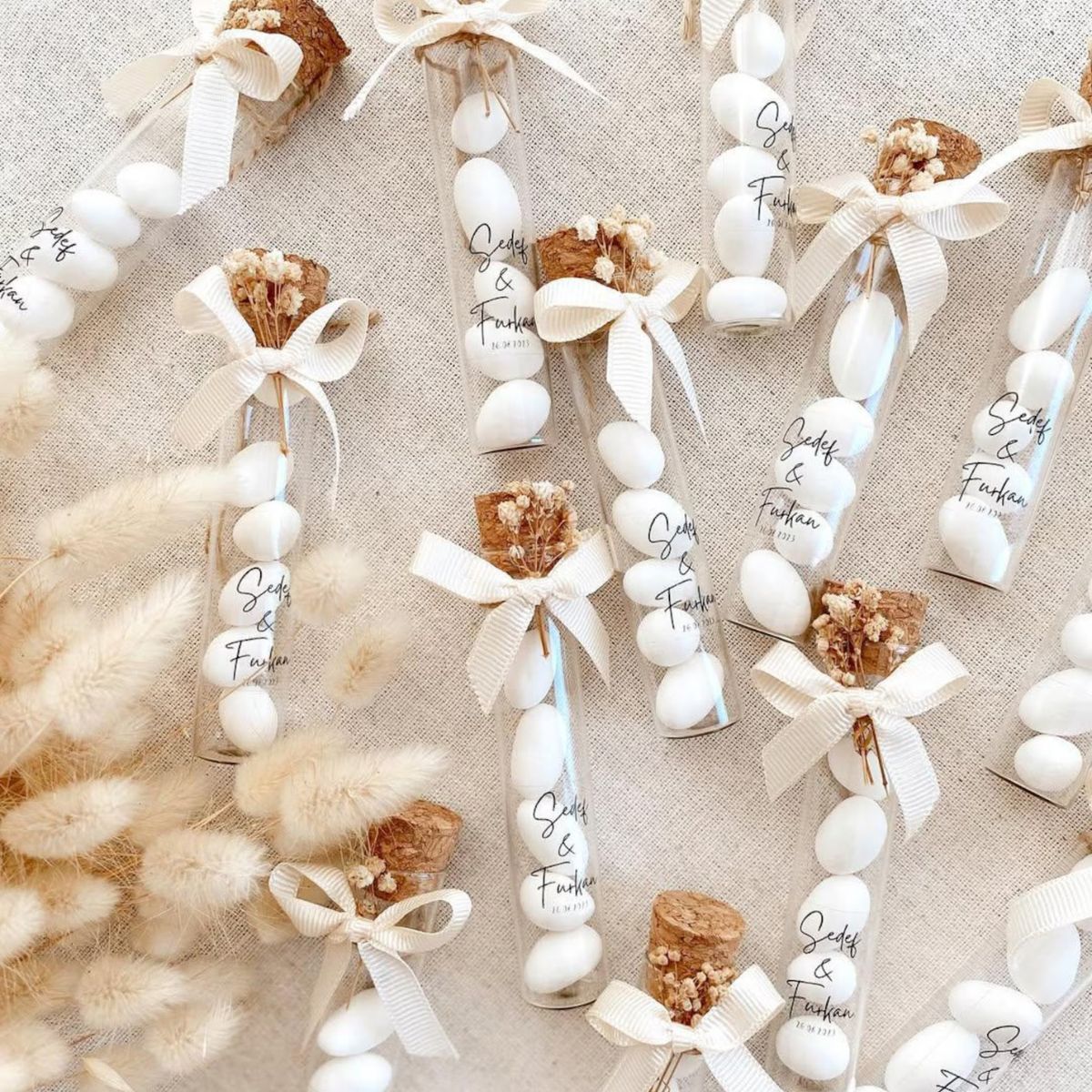 marturie-pentru-nunta-si-botez-tub-sticla-cu-migdale-glazurate