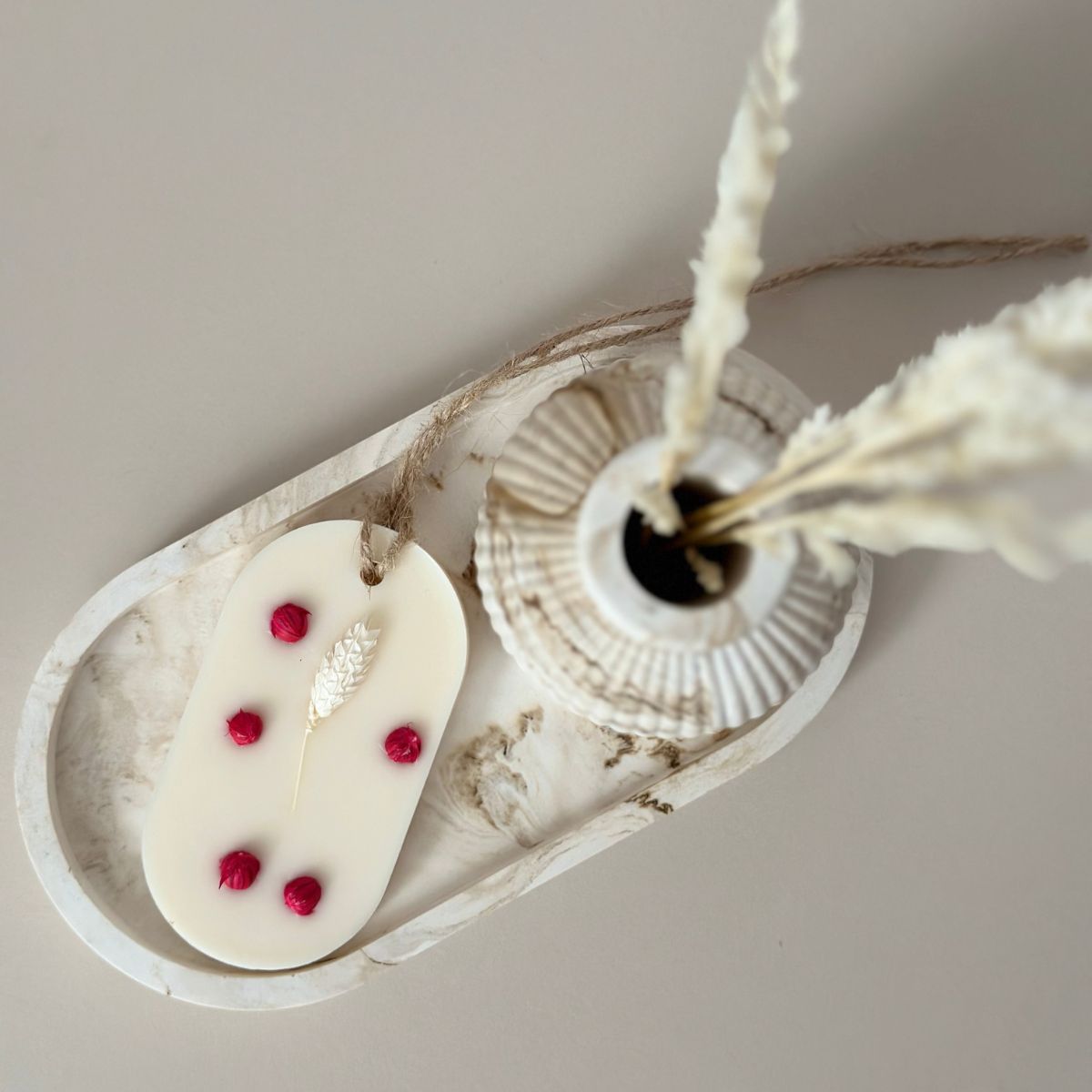 odorizant-pentru-dulap-din-ceara-parfumata-piersica-migdale-sofran