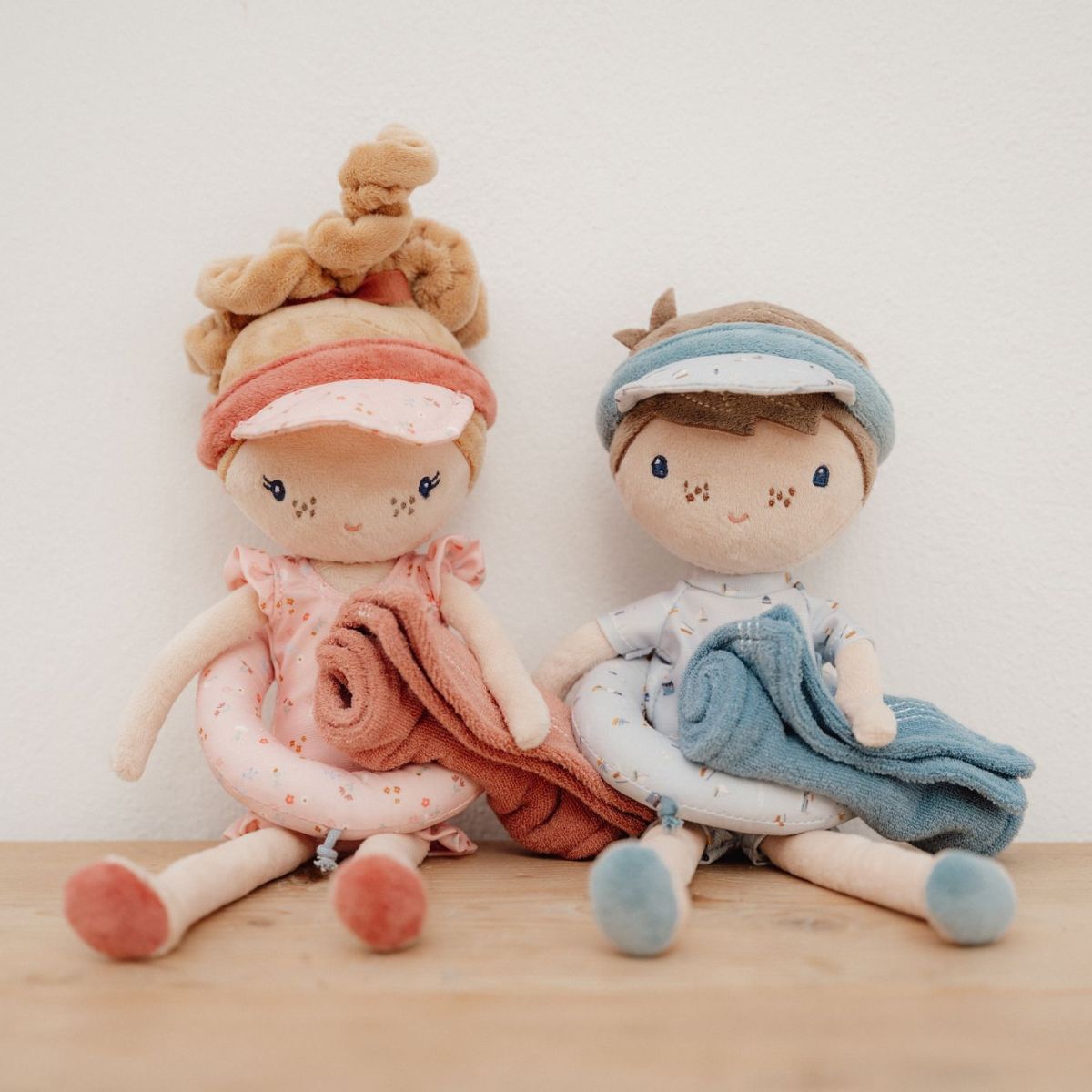 papusa-summer-mila-editie-limitata-little-dutch